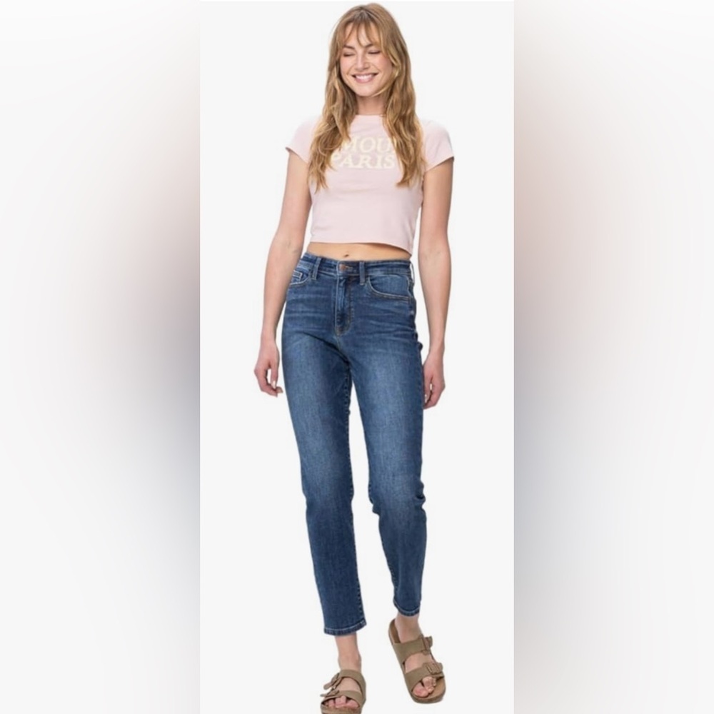 Judy Blue Women's High Waist Shield Back Pocket Slim Fit Jeans in Size 32